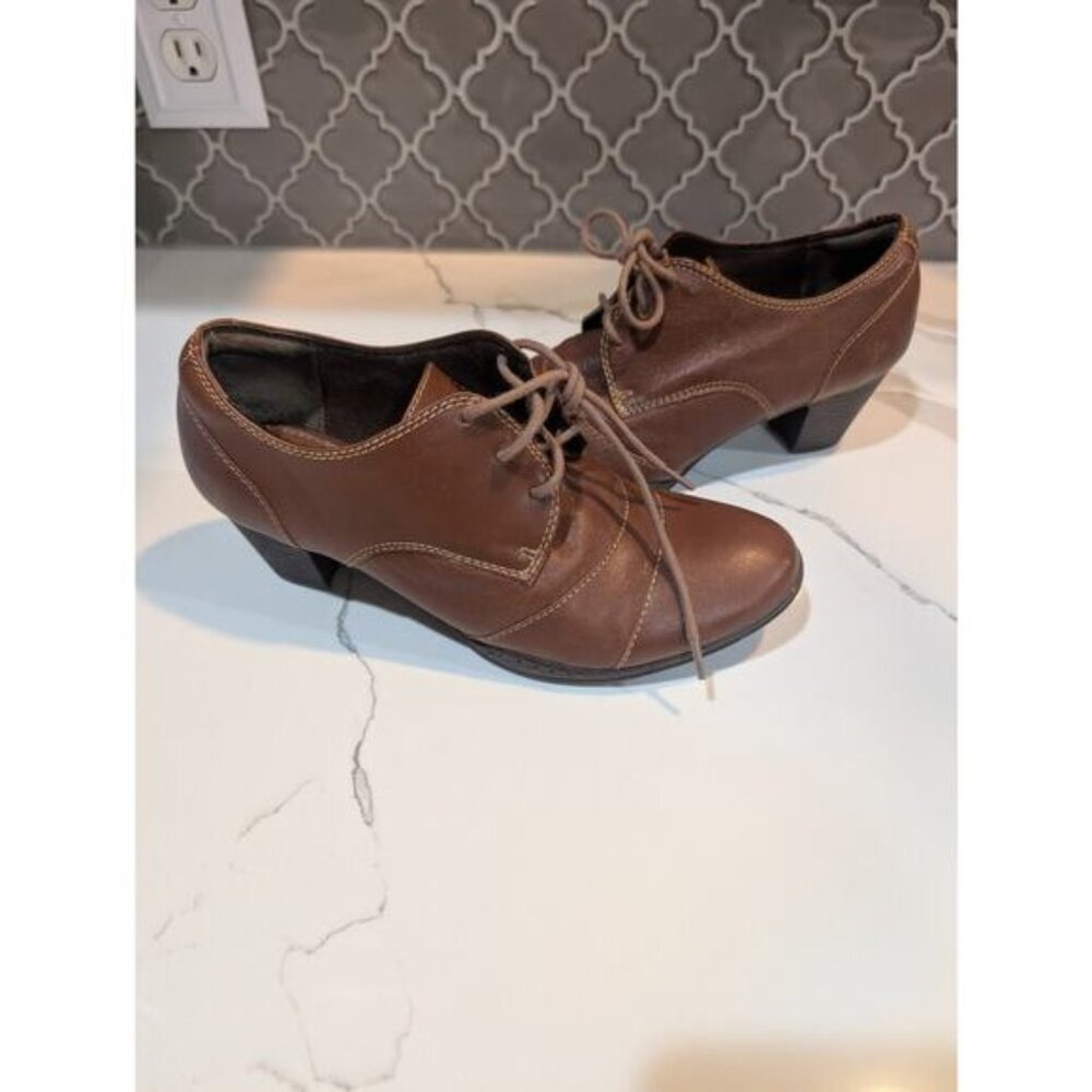Brown Booties Size 5.5 Womans